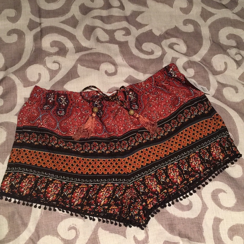 Tilly’s shorts brand new
